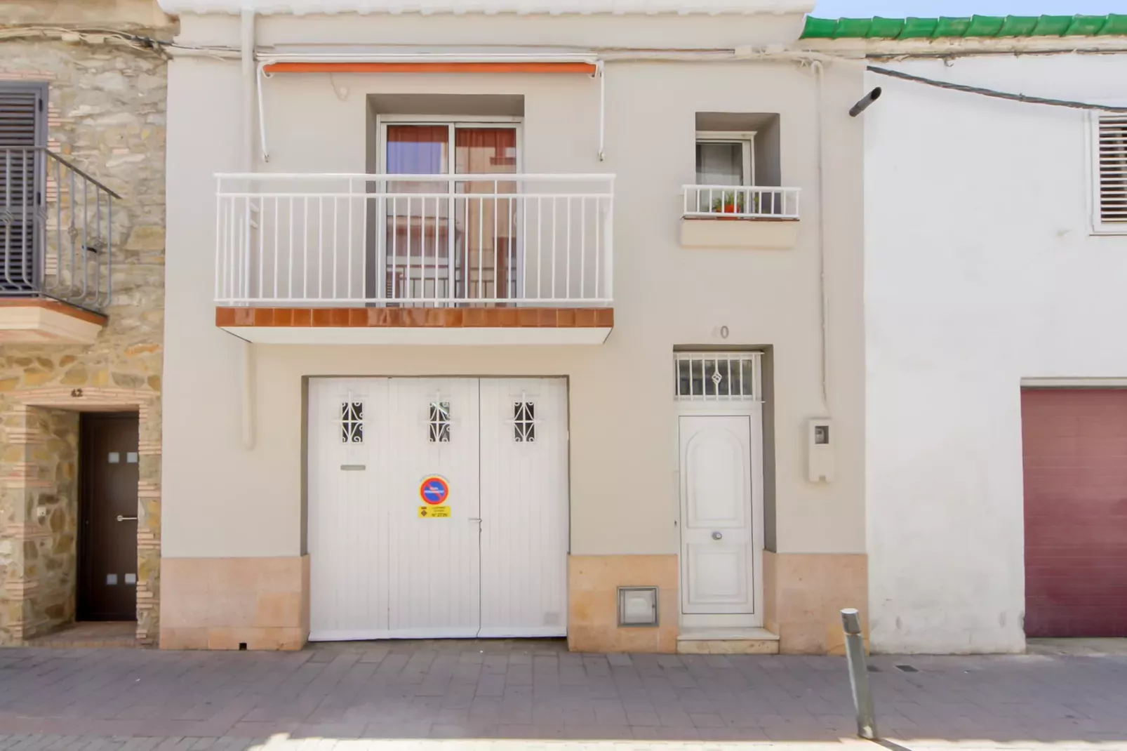 CASA PUIG ROM 40 Roses-Buitenkant zomer