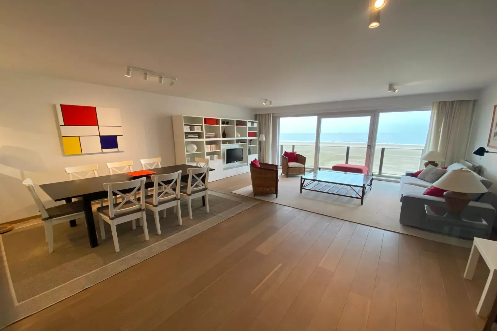 Residence Palm Beach-4D-Eetkamer