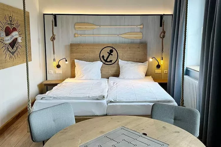 6-Bett-Appartement-Woonkamer