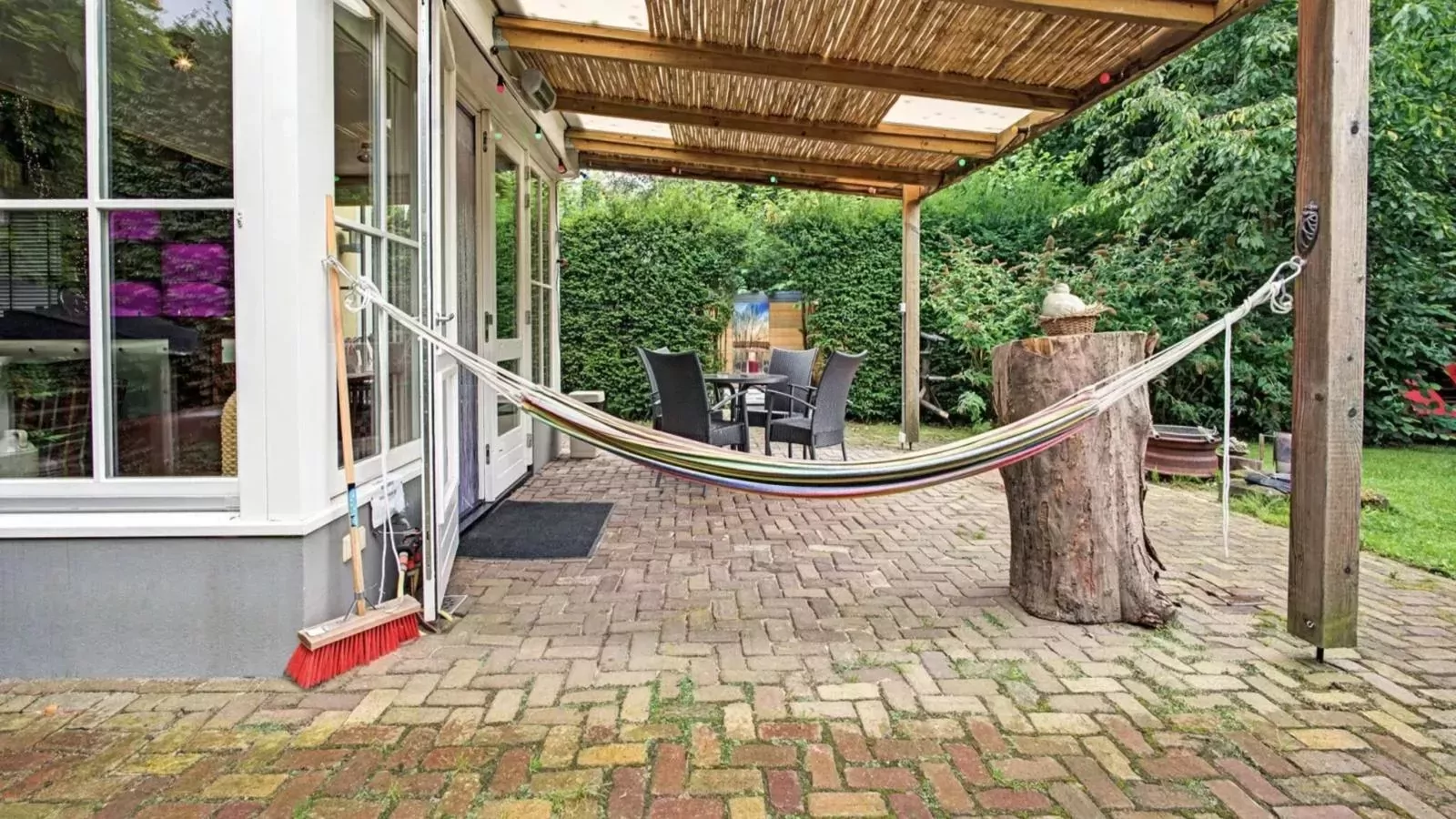 Wellnesshuisje Kalheupink-Terrasbalkon