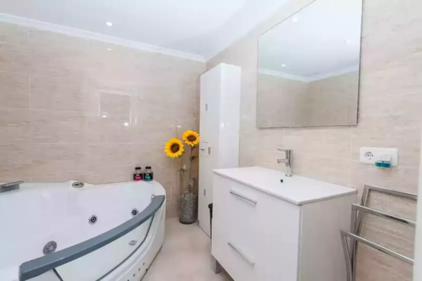 Can Rovet-Badkamer