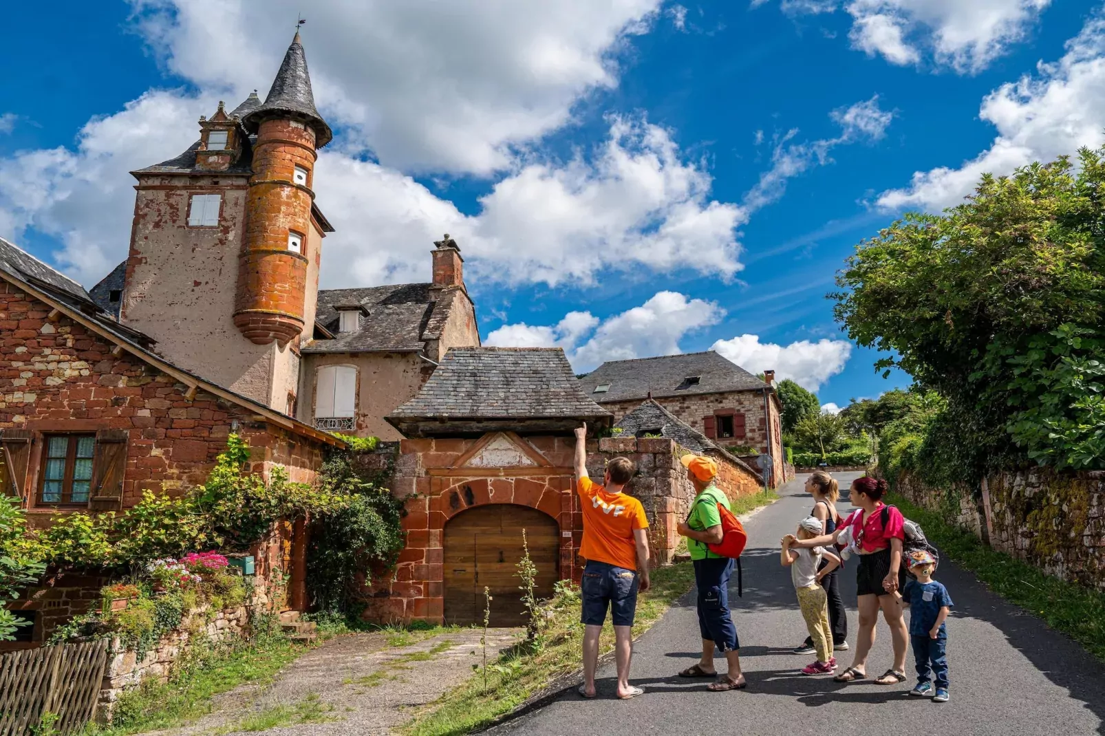 Collonges-la-Rouge- Gîte 2 Pièces 5 Personnes 1  bébé-Gebieden zomer 1km