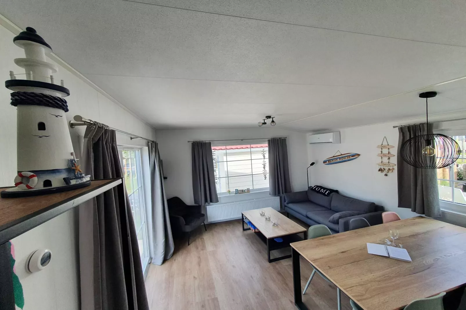 Vakantiepark Duinzicht 9-Woonkamer