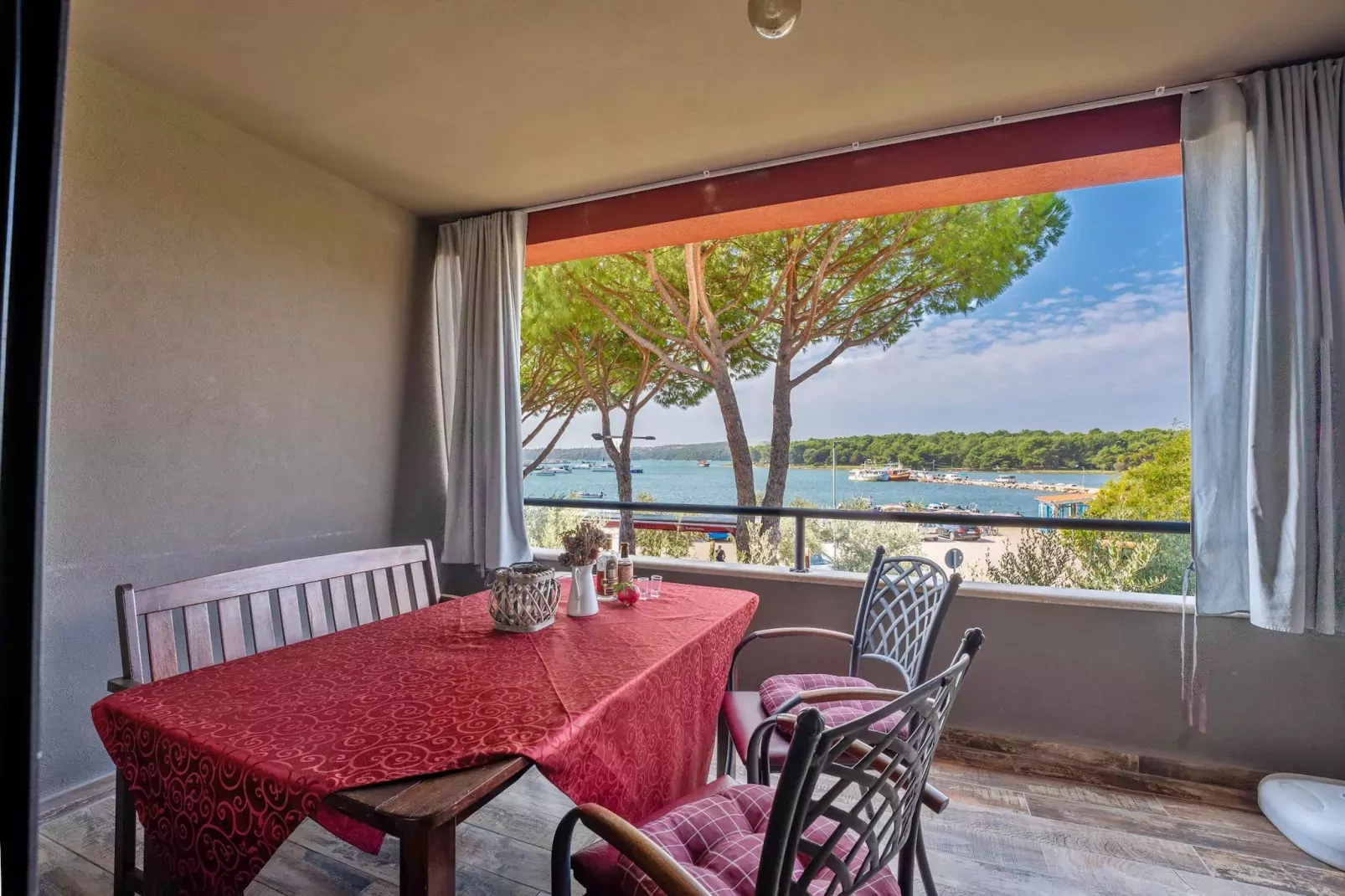 Oliveto - Apt. Sole with Sea View-Terrasbalkon