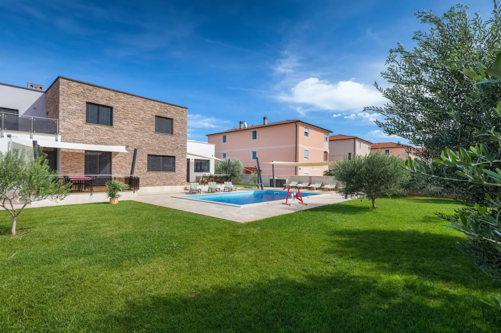 Villa Gigetto with Private Pool and Big Garden-Tuinen zomer