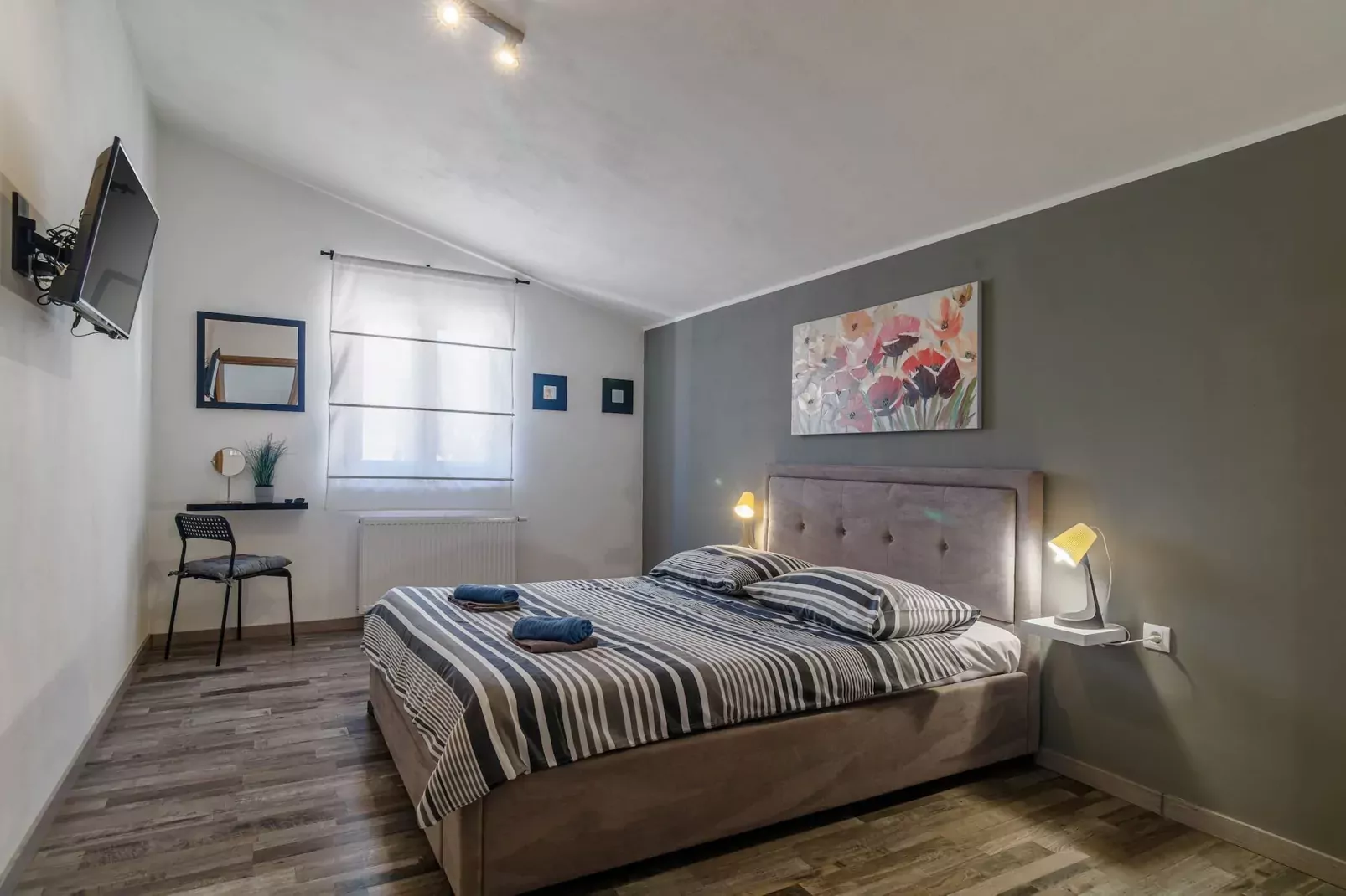 Holiday House Ulika with Private Pool-Slaapkamer