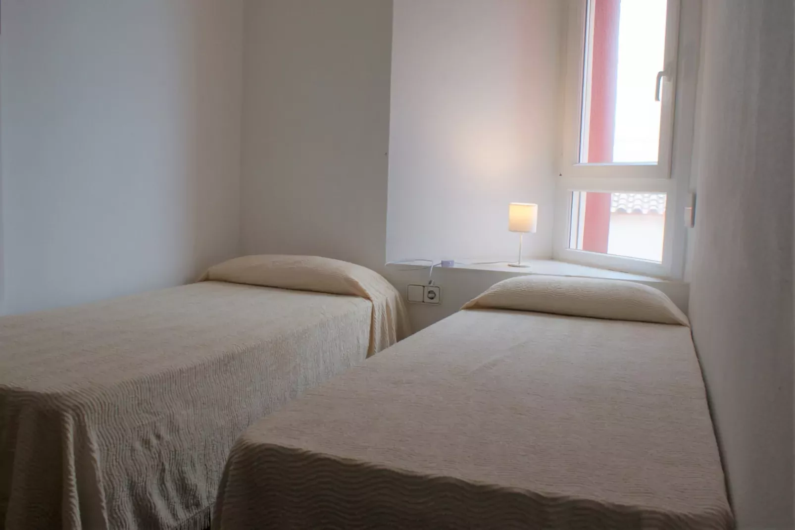 APARTMENT PASSEIG DEL MAR 22-Slaapkamer