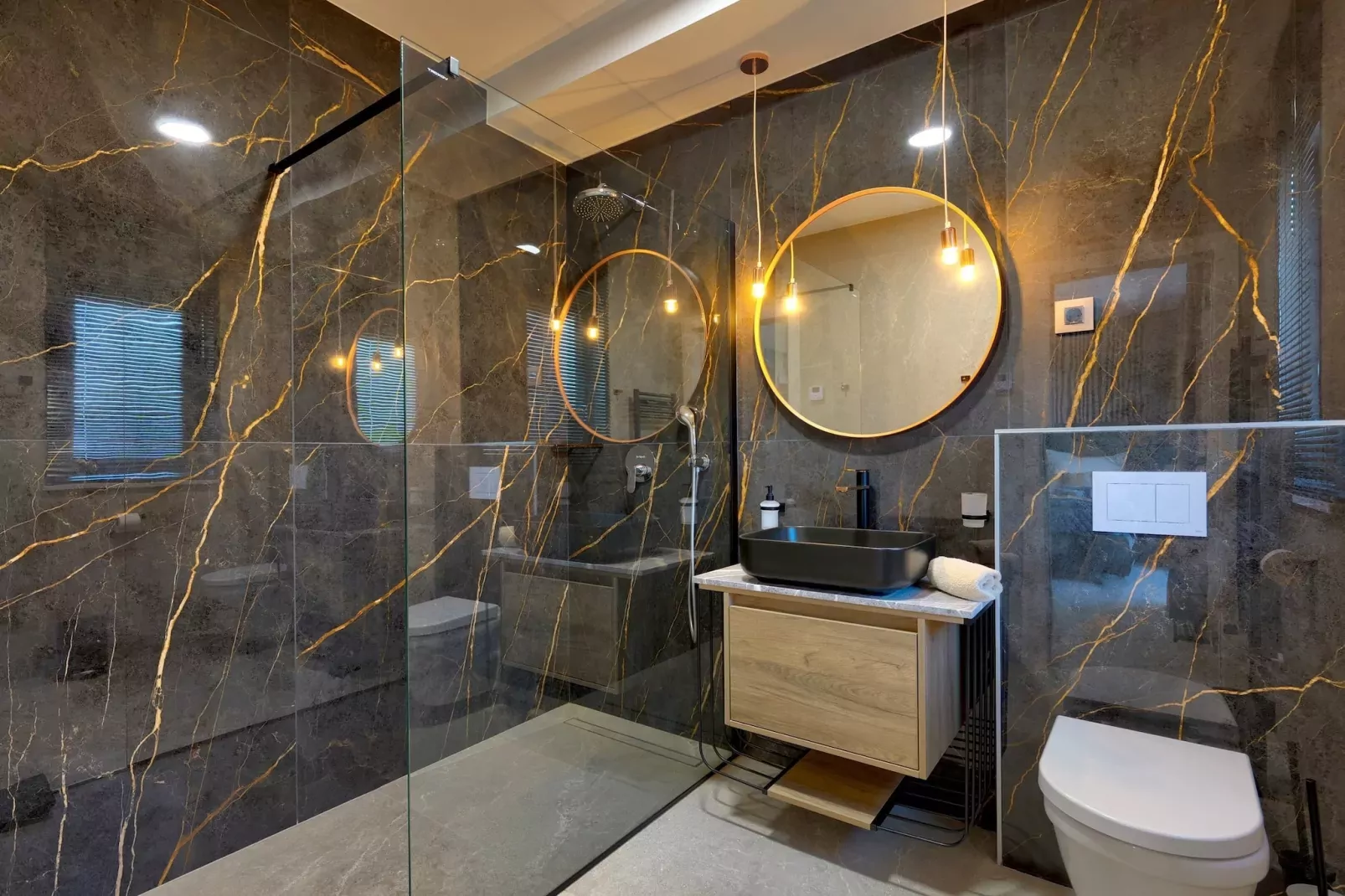 Villa Pieron-Badkamer