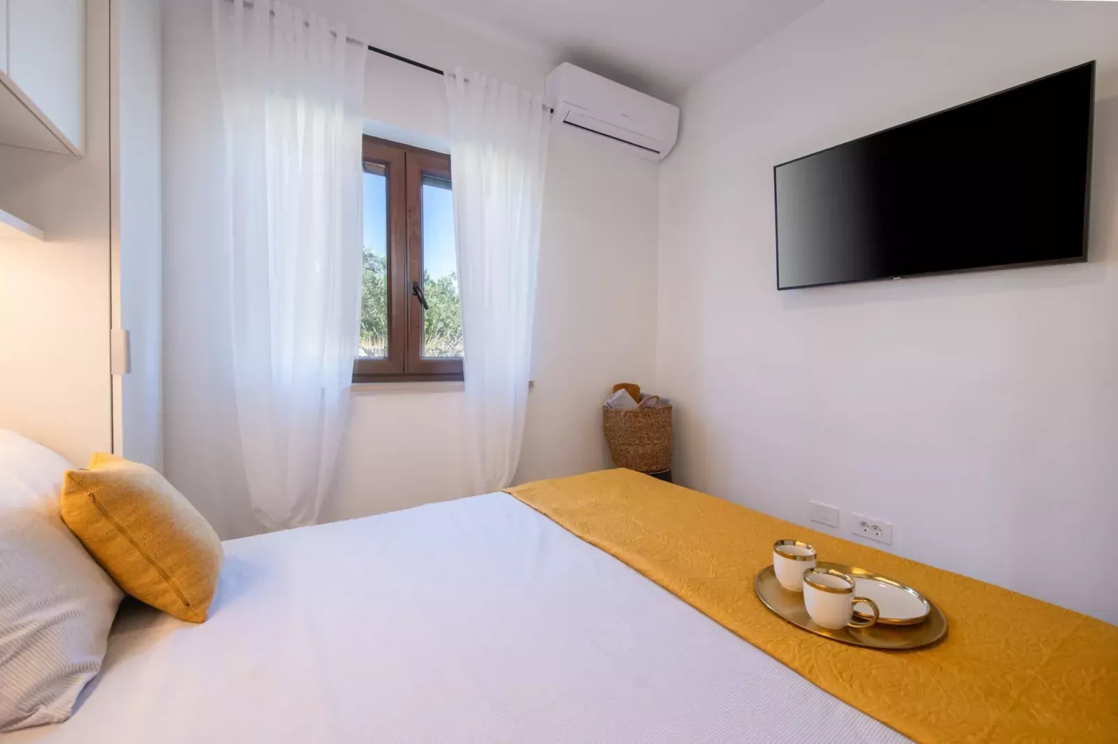 Villa Silentio with Jacuzzi and Pool (4+2)-Slaapkamer