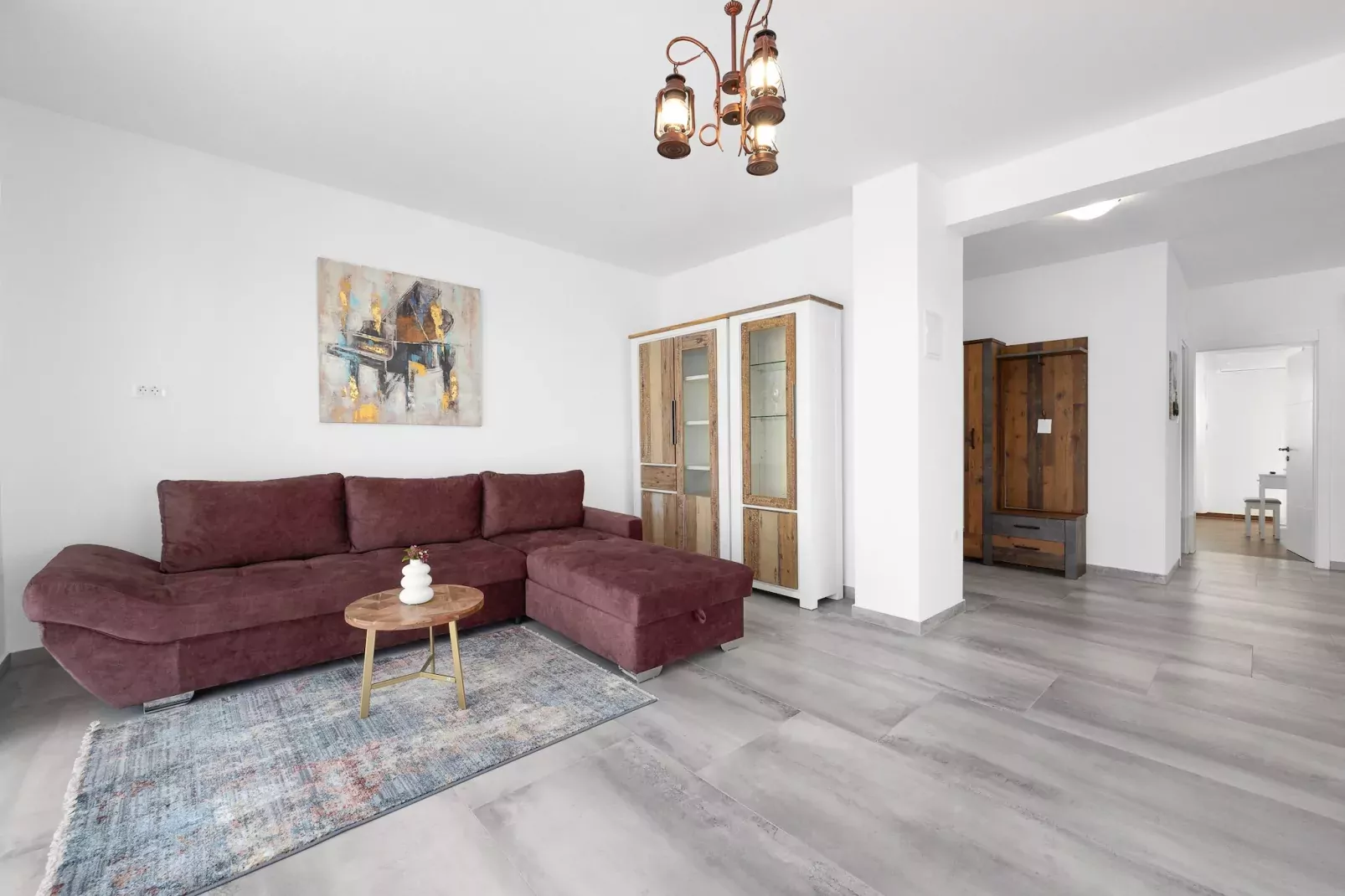 Enchanting Villa Rossa South with Pool and Jacuzzi-Woonkamer