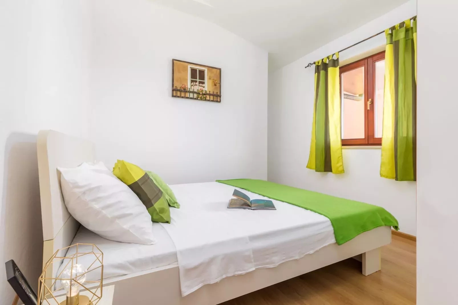 Holiday Home Dori with Big Garden-Slaapkamer