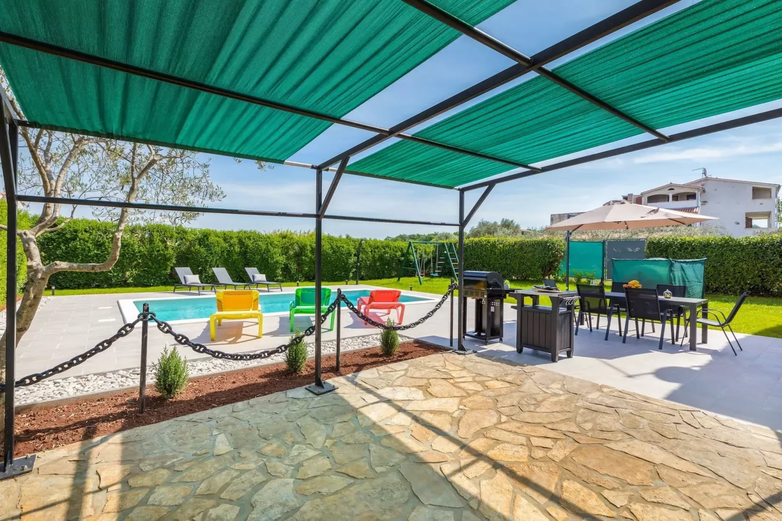 Holiday Home Dori with Big Garden-Terrasbalkon