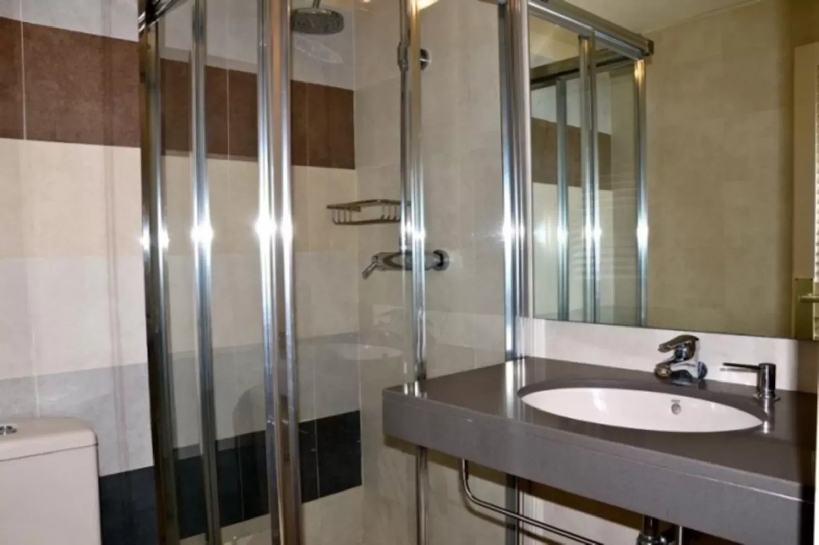 PHENICIA 16 PK-Badkamer