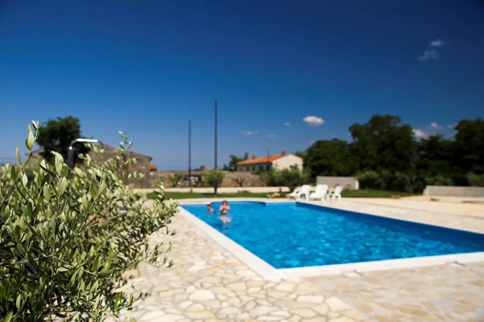 Lovely Apartment Marceta with Shared Pool (2)-Zwembad