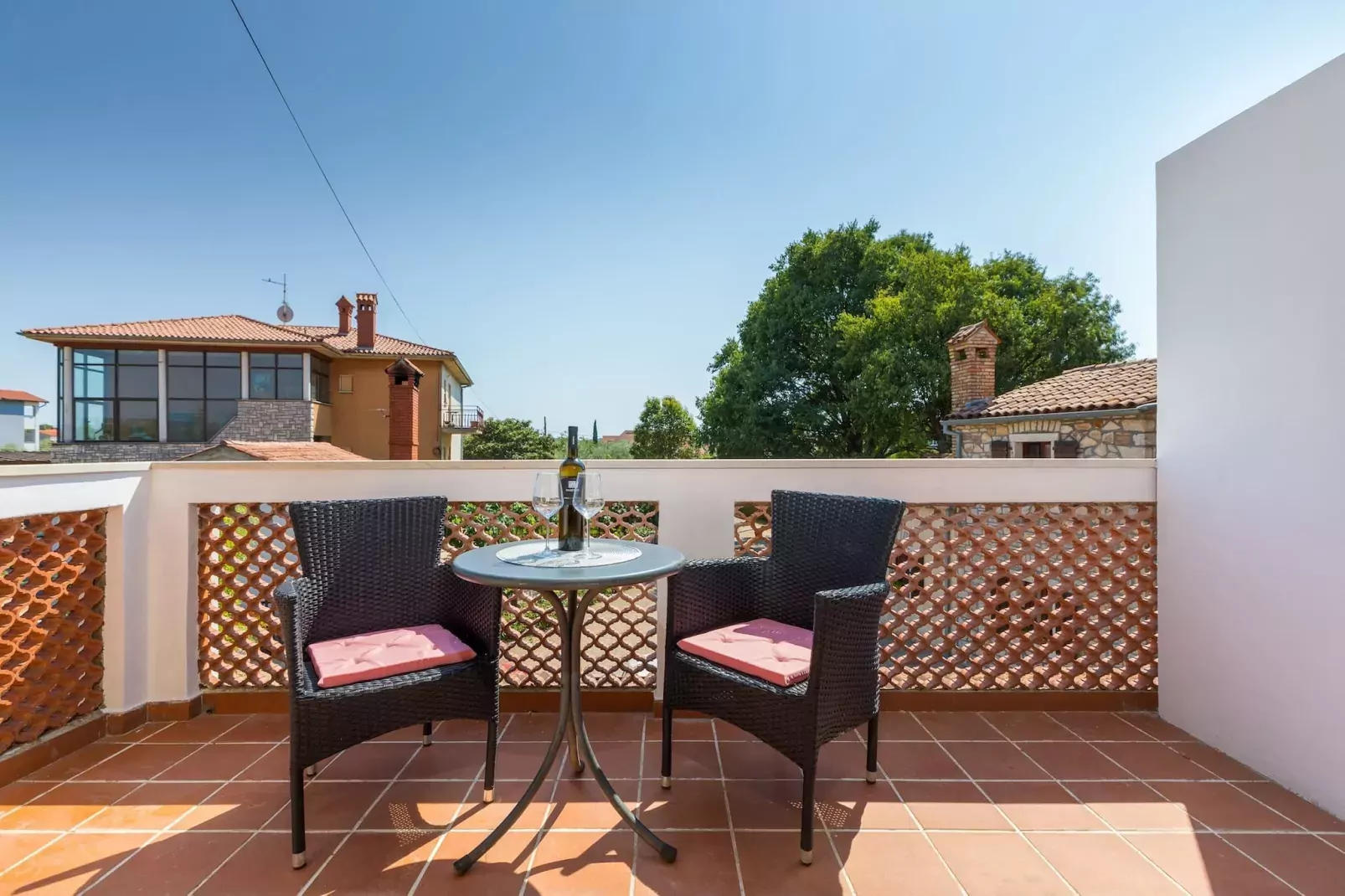 Lovely Apartment Marceta with Shared Pool (2)-Terras