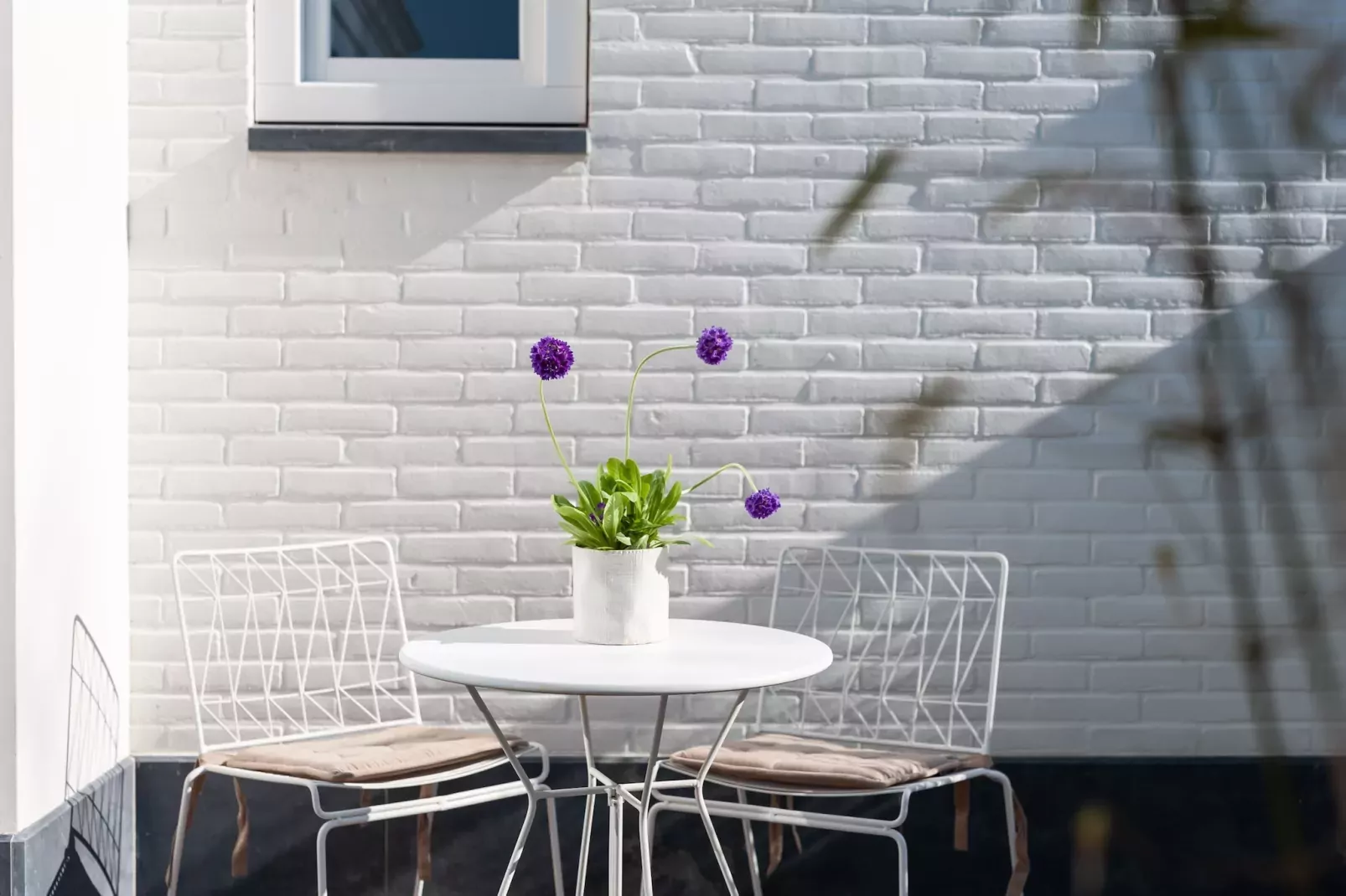 Slow living Suite 1 Oostkapelle-Terrasbalkon