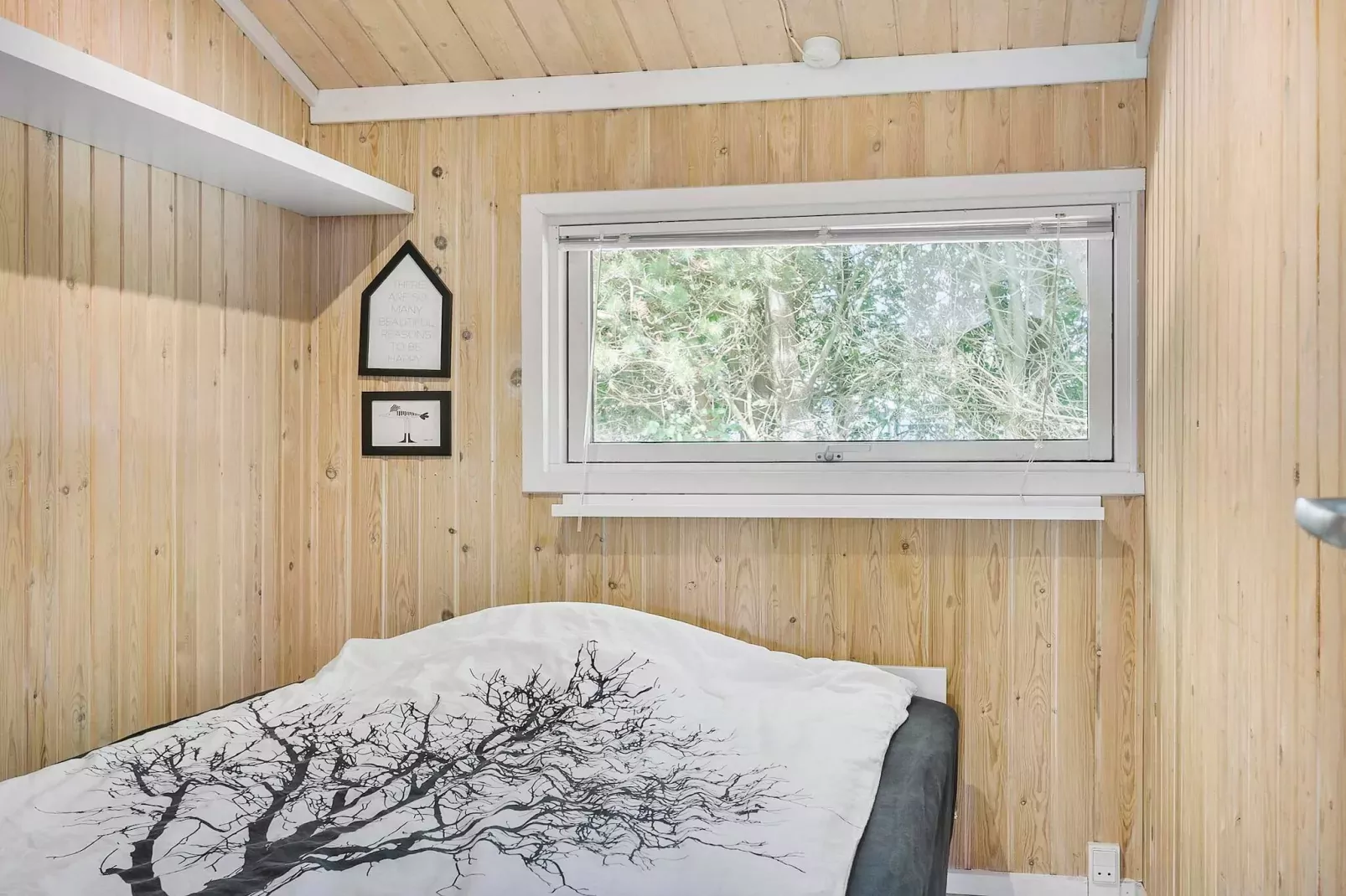 Vakantiehuis met ruime tuin-Binnen