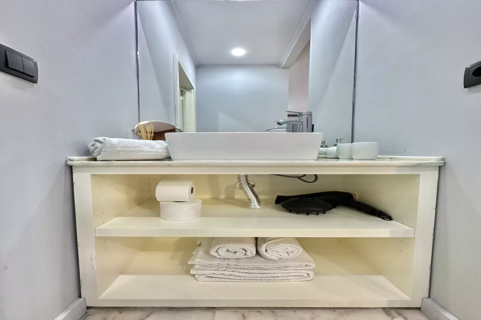 YOUROPO - Downtown 4A-Badkamer