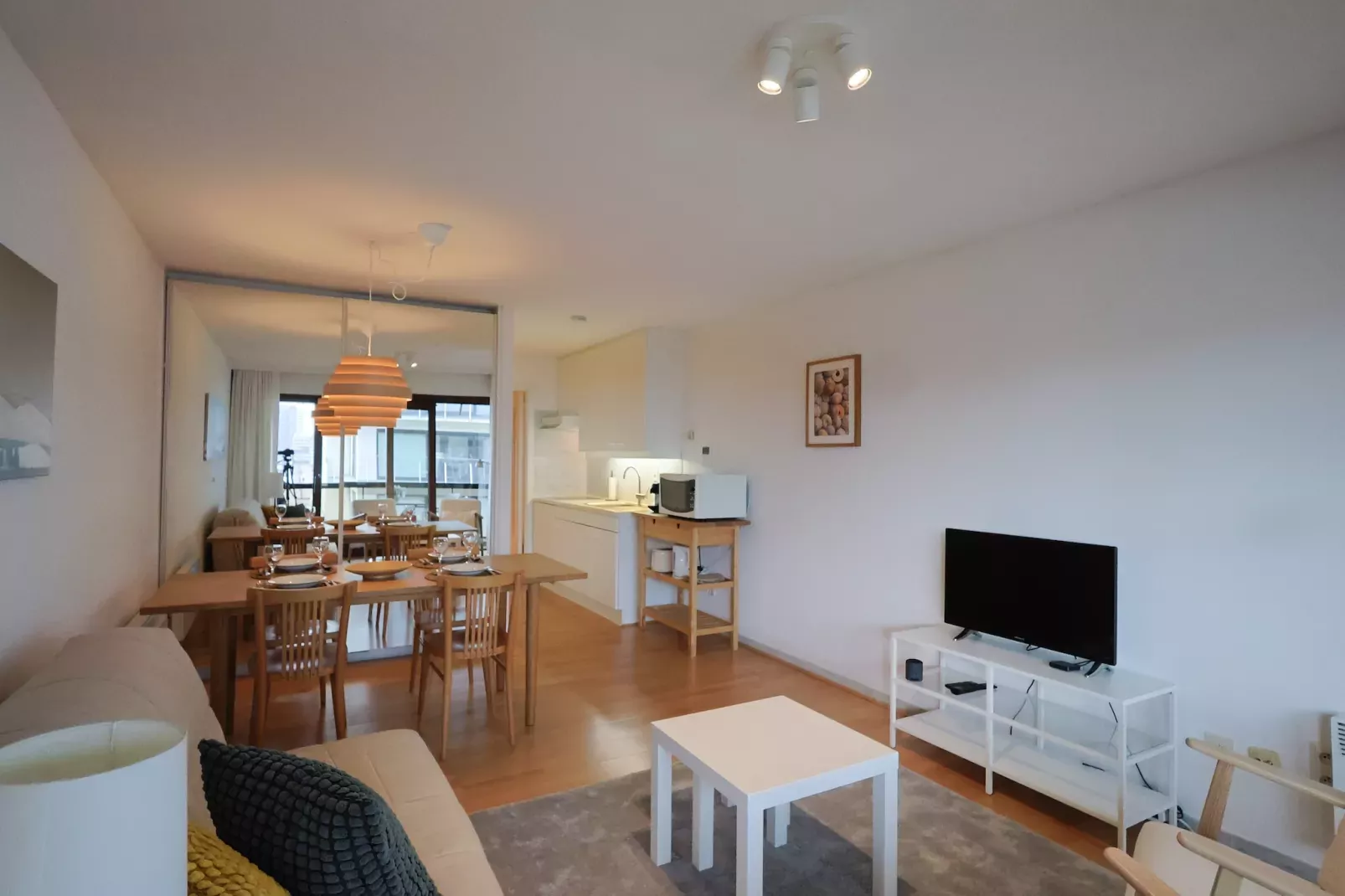 PLAZA H/0732-Woonkamer