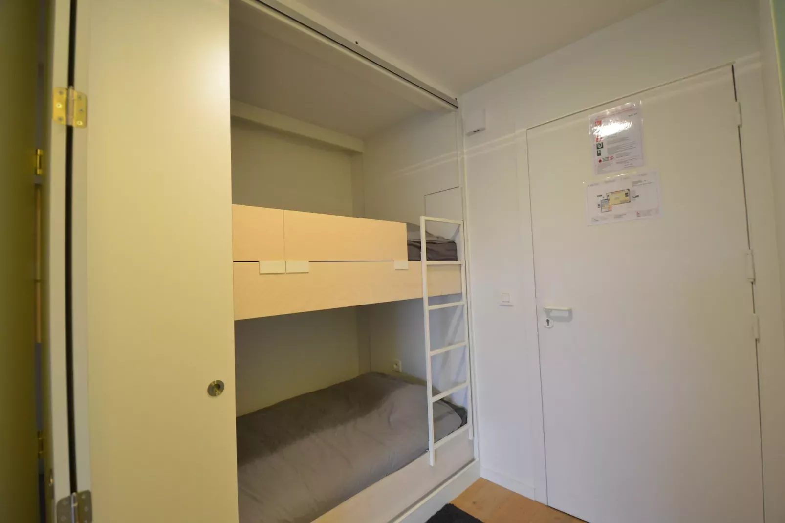 PLAZA I/0825-Slaapkamer