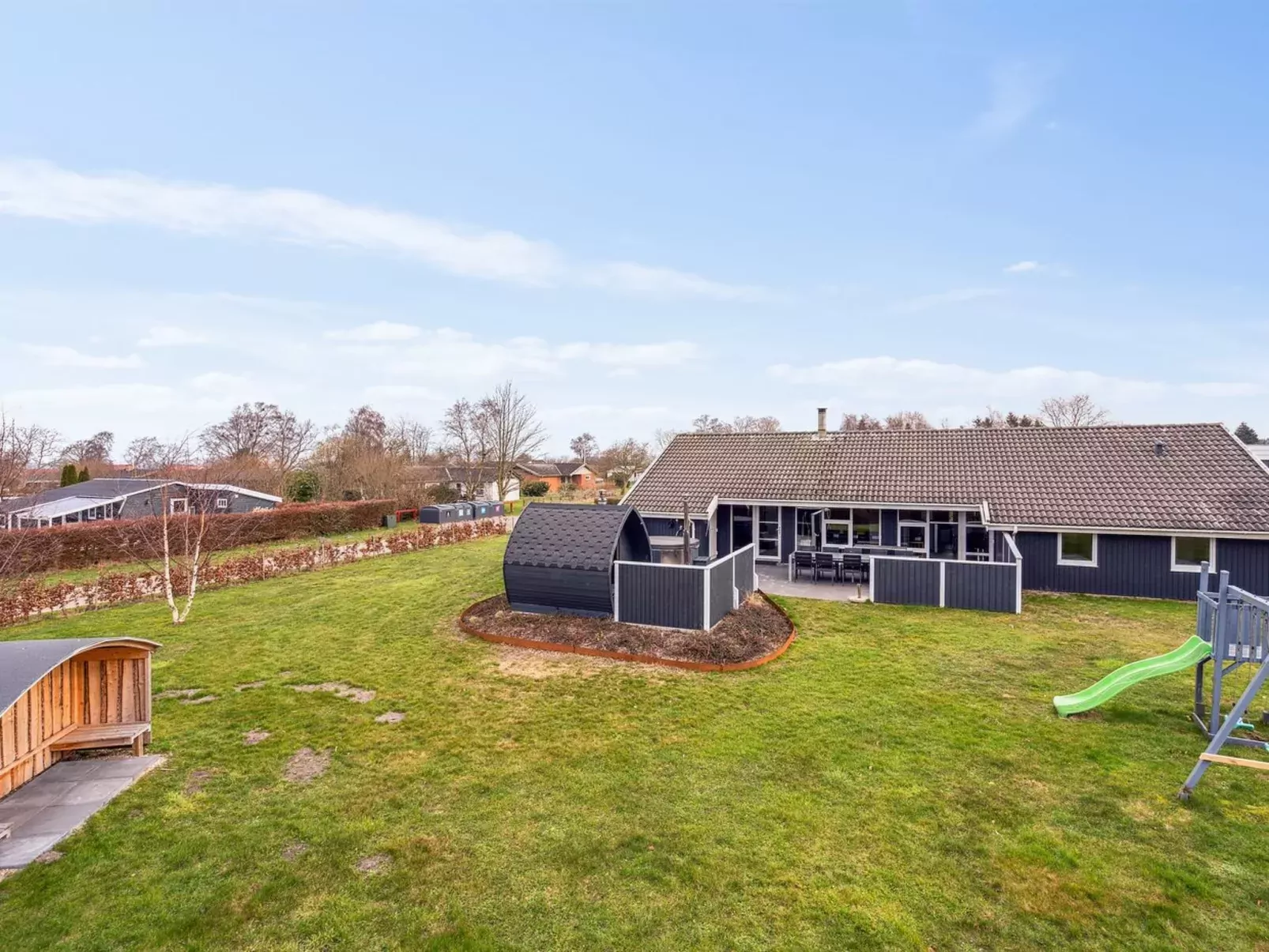"Akira" - 250m from the sea-Buiten