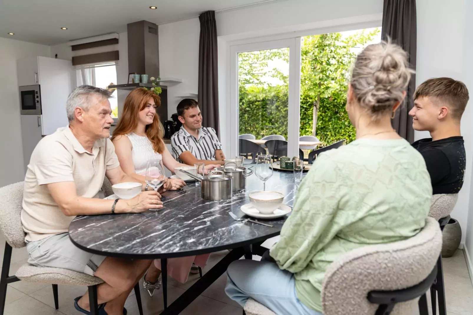 Group accommodation 8+2-Eetkamer