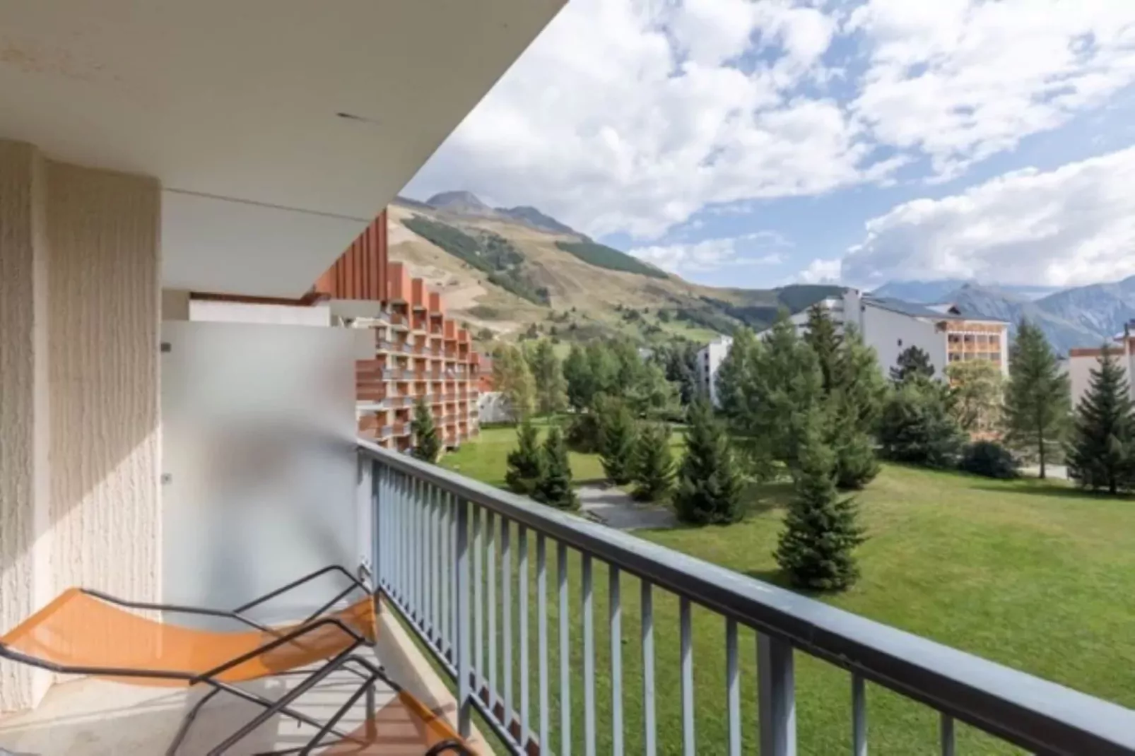 Cote Brune 5 N°F4 - ST4-Terrasbalkon