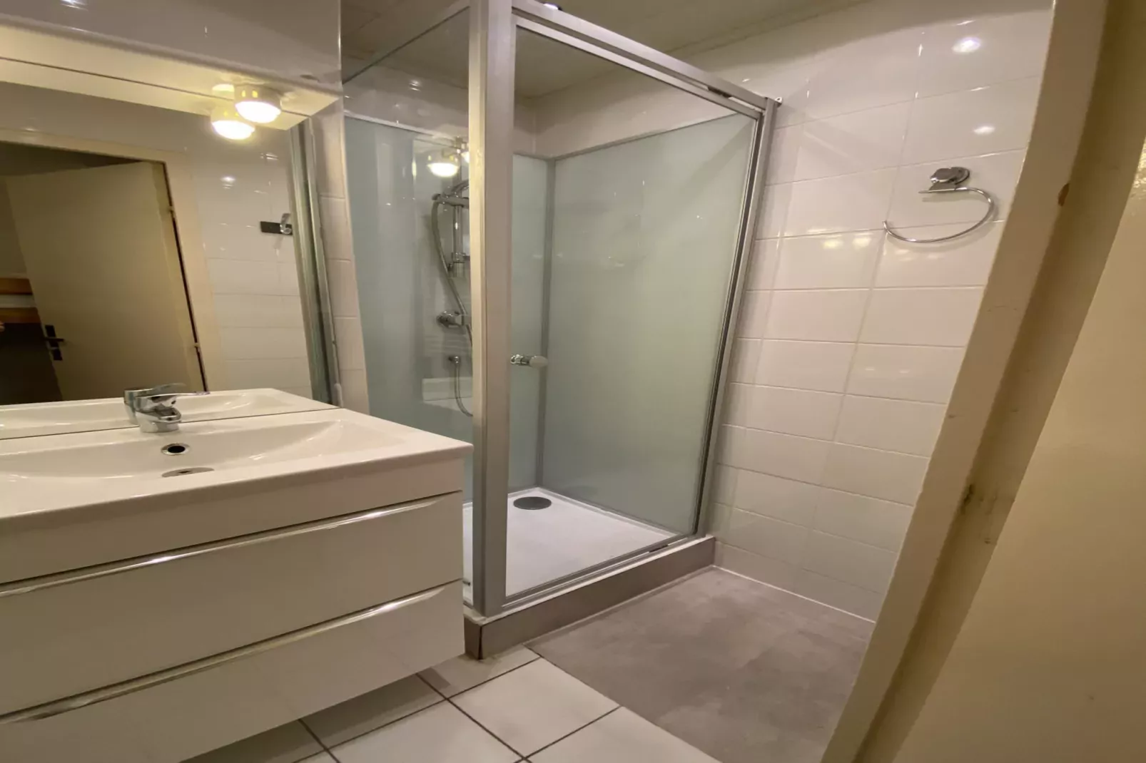 Meije 7 N°B1 - ST4-Badkamer