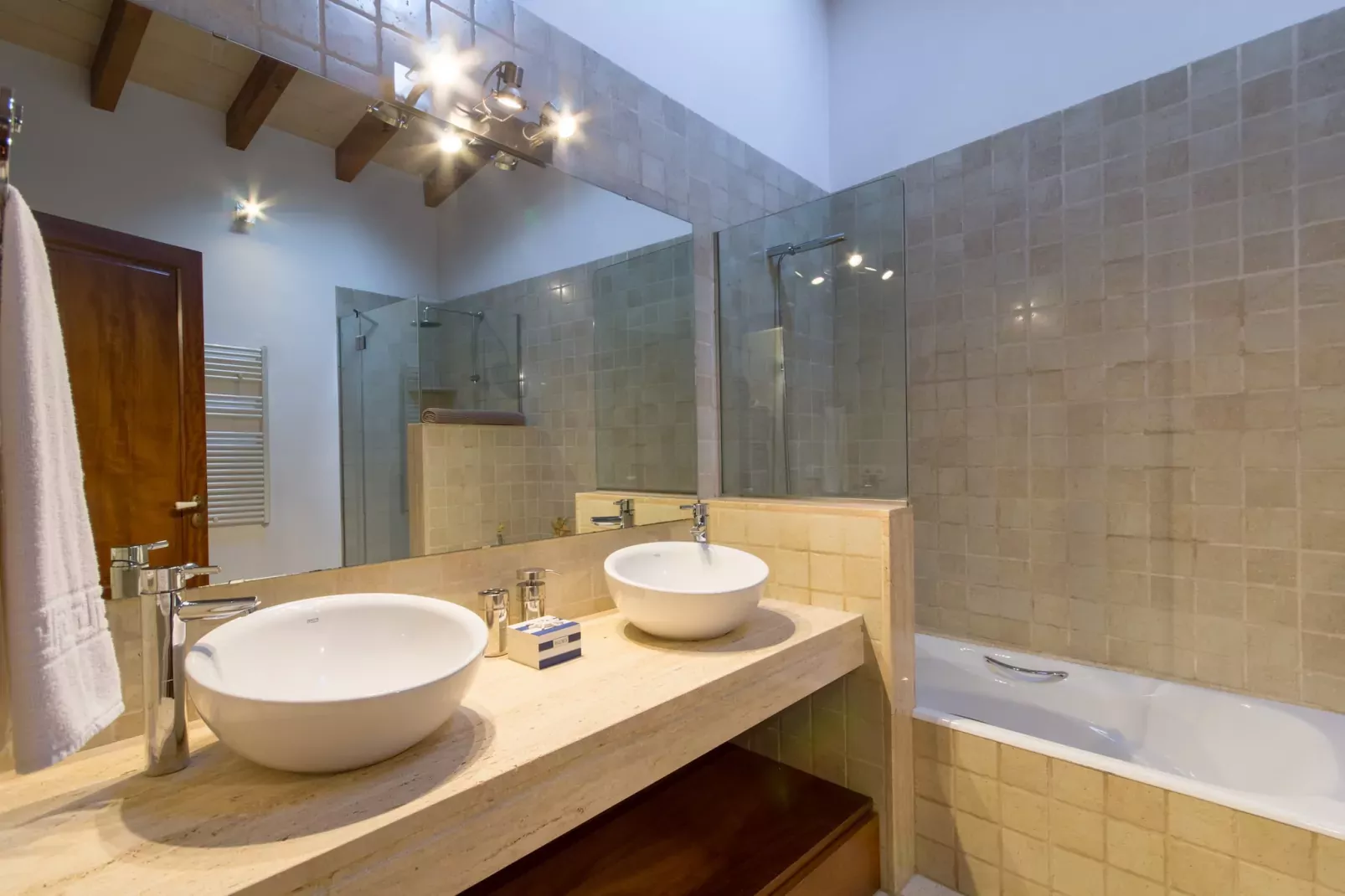 Casa Sa Gran Pusa, House 5StarsHome Mallorca-Badkamer