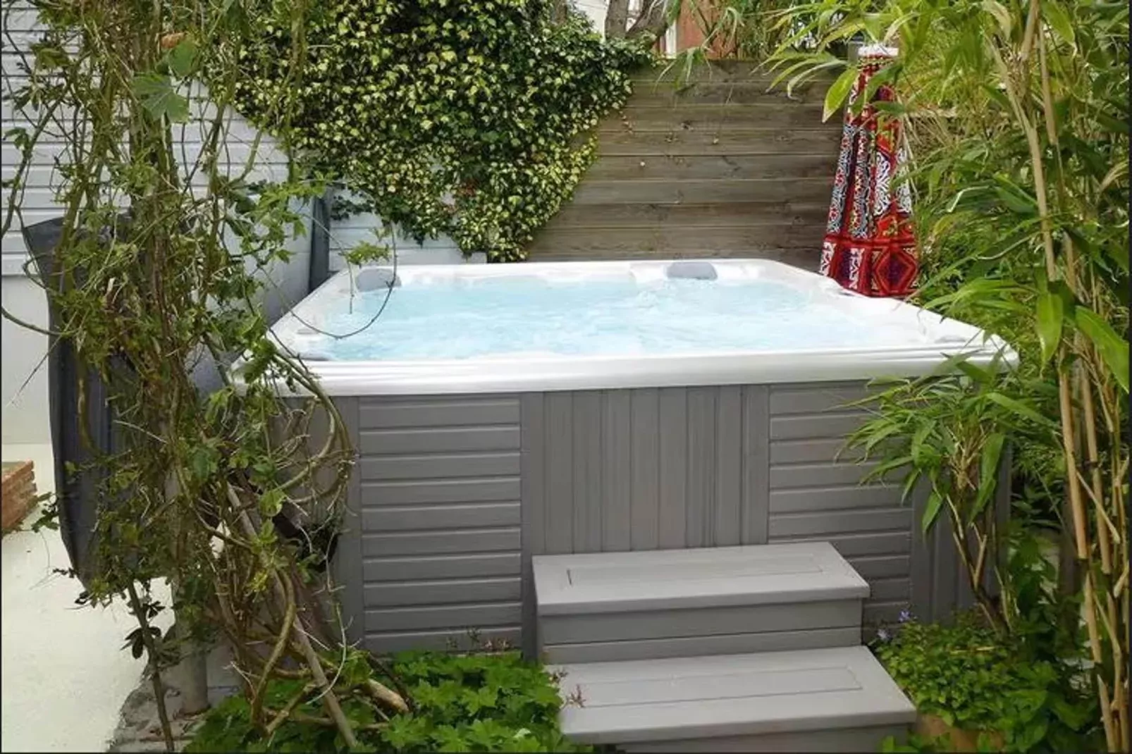 poolofhouse