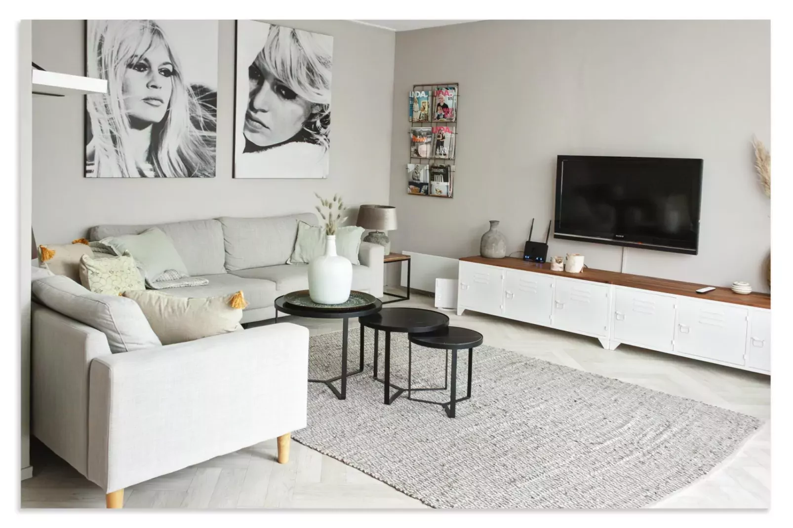 Famous-Woonkamer