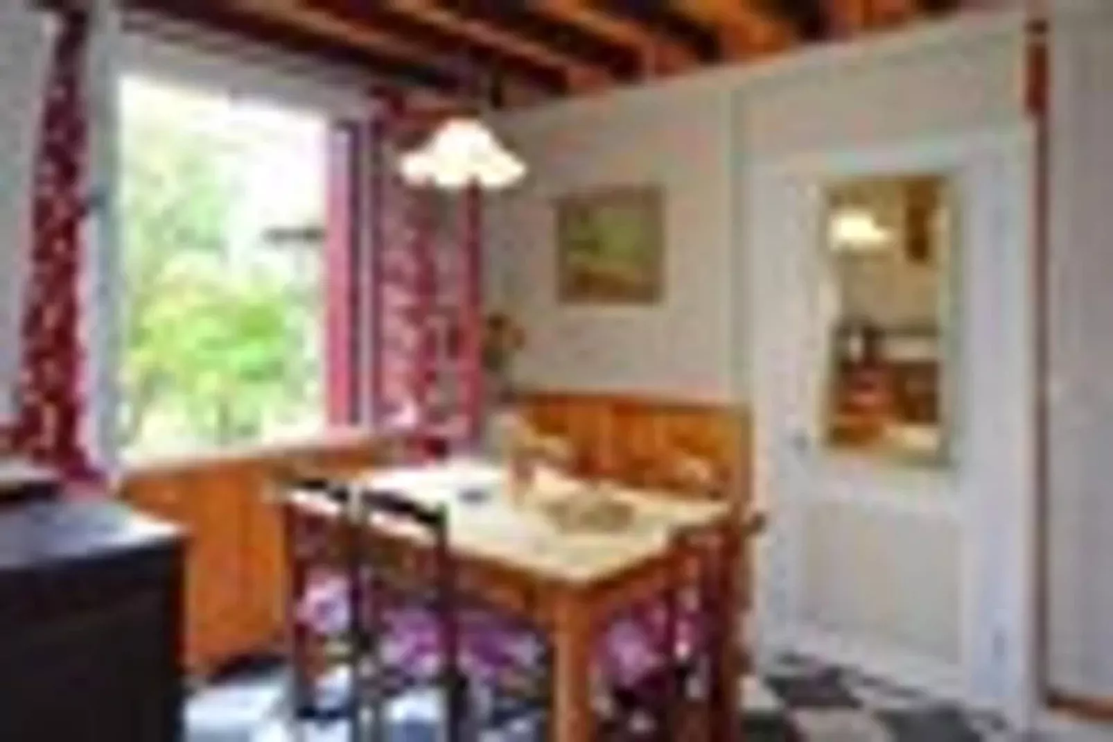 Semi-detached house Etretat-Eetkamer