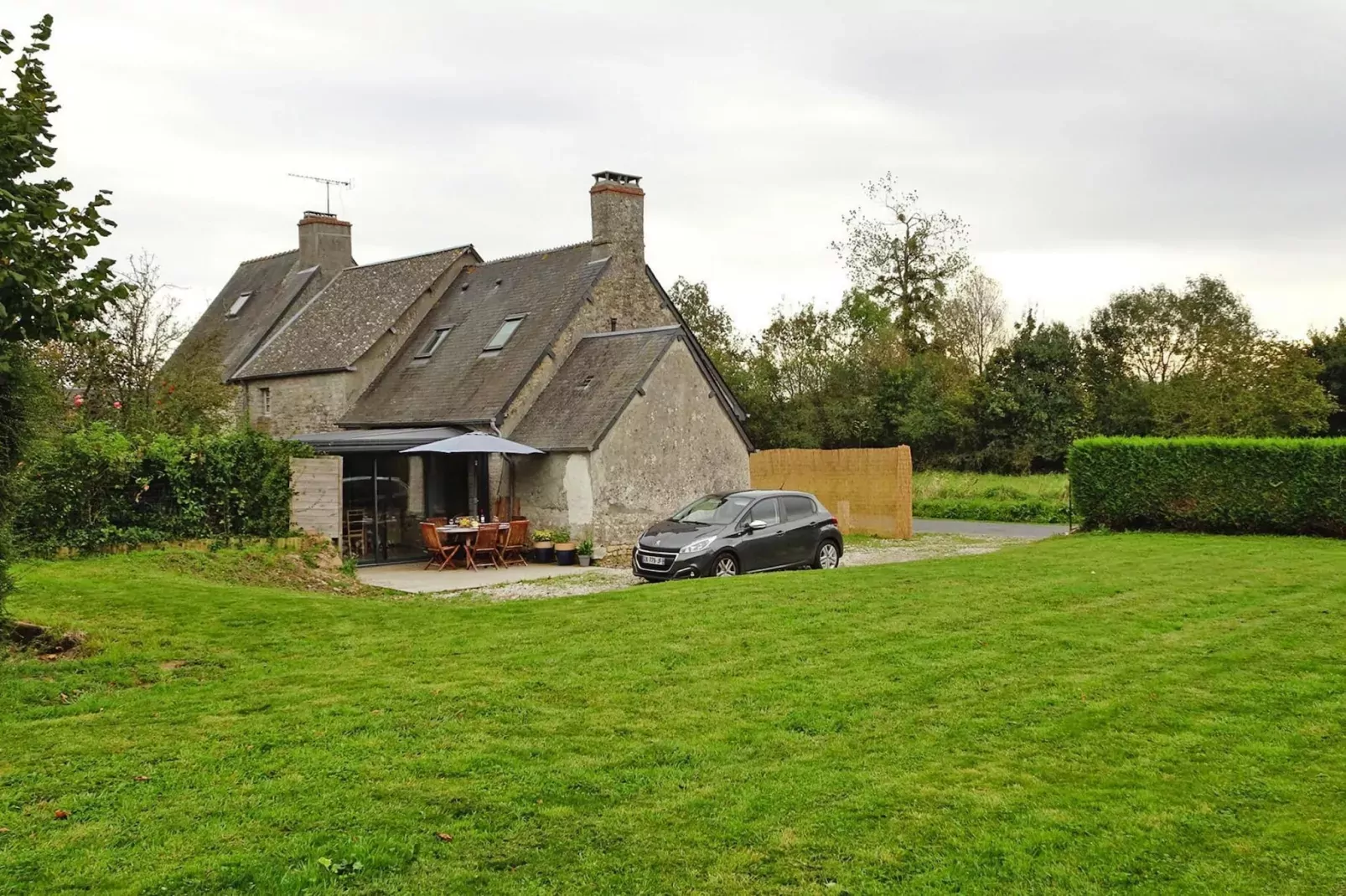 Semi-detached house Brucheville