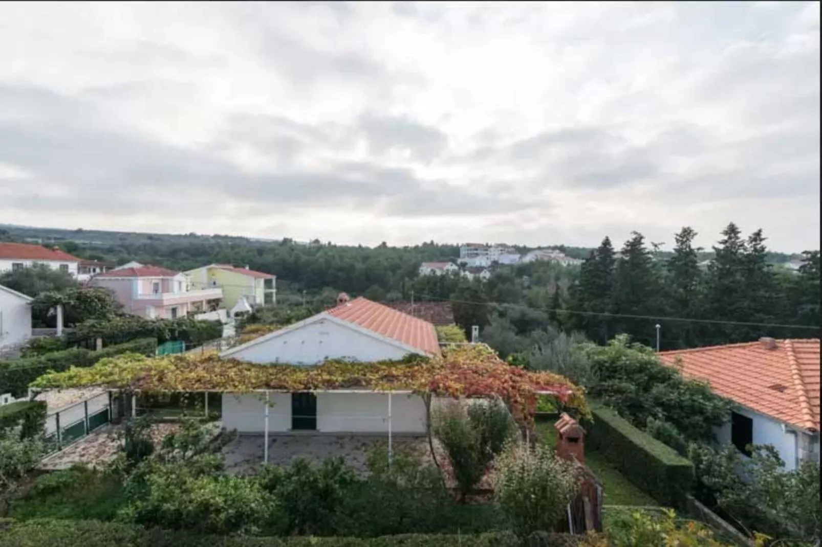 Villa Supetar Garden - Two Bedroom Apartment with Terrace-Buitenlucht