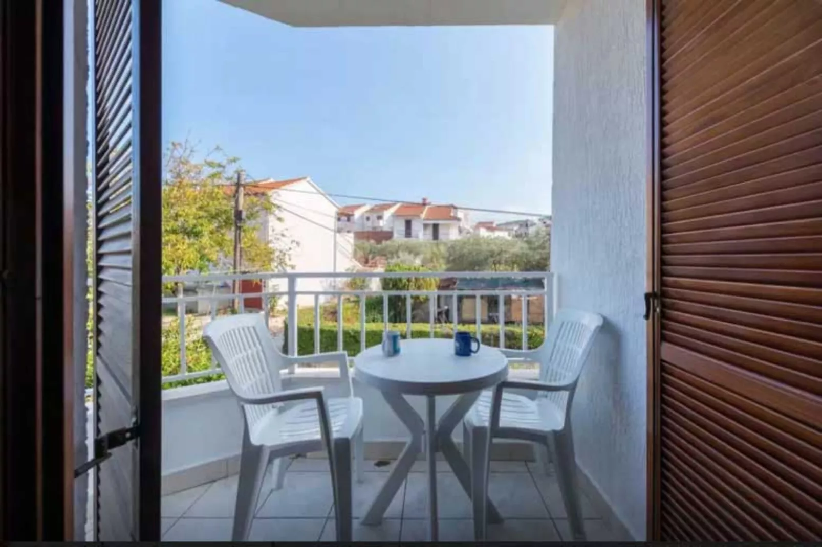Villa Supetar Garden - Two Bedroom Apartment with Balcony-Terrasbalkon