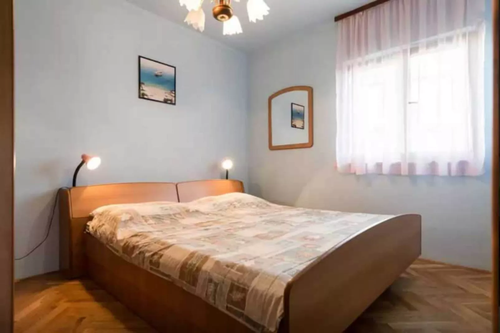 Villa Supetar Garden - Two Bedroom Apartment with Balcony-Slaapkamer