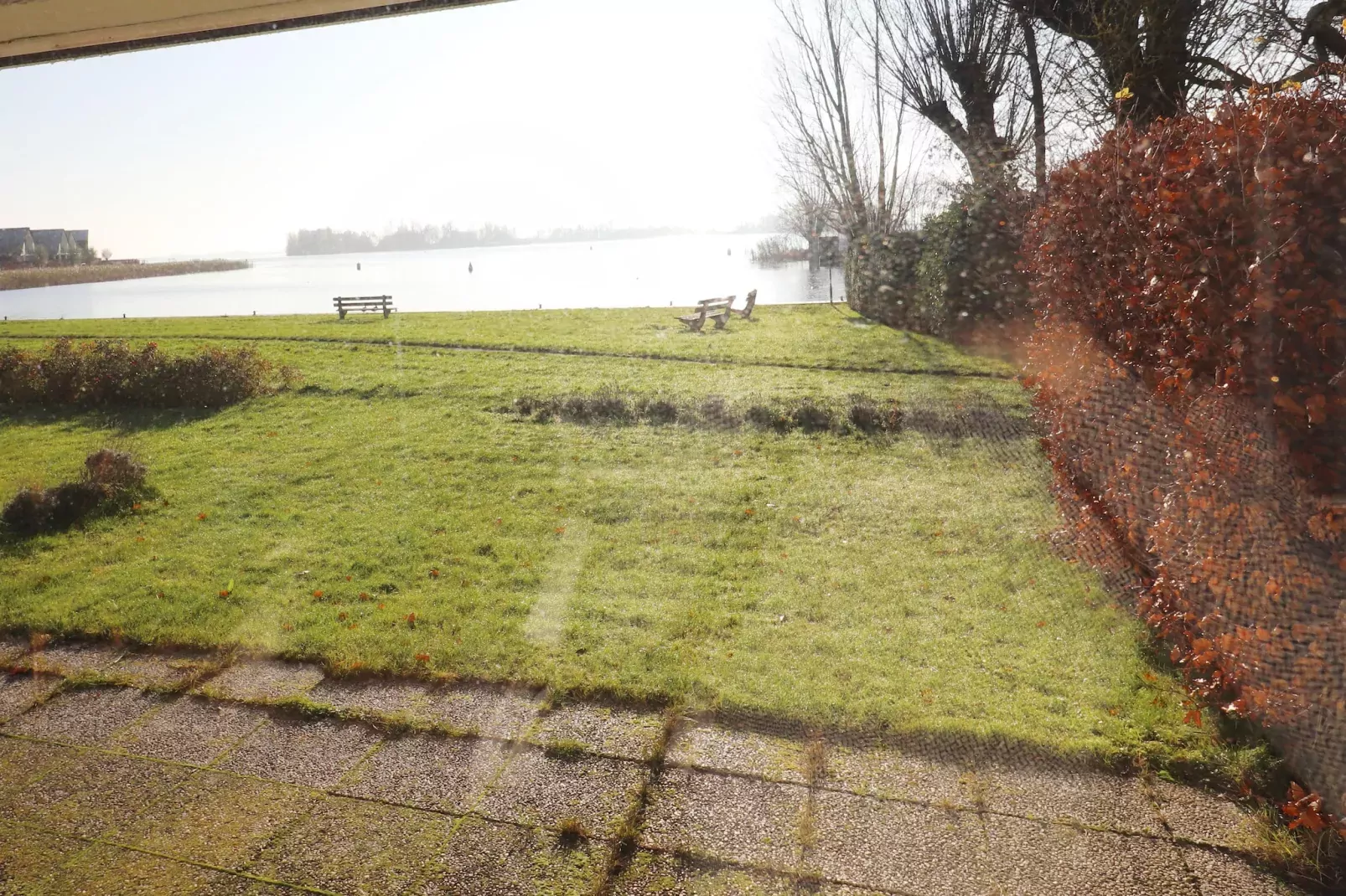 Appartement aan het meer in Heeg-Tuinen zomer