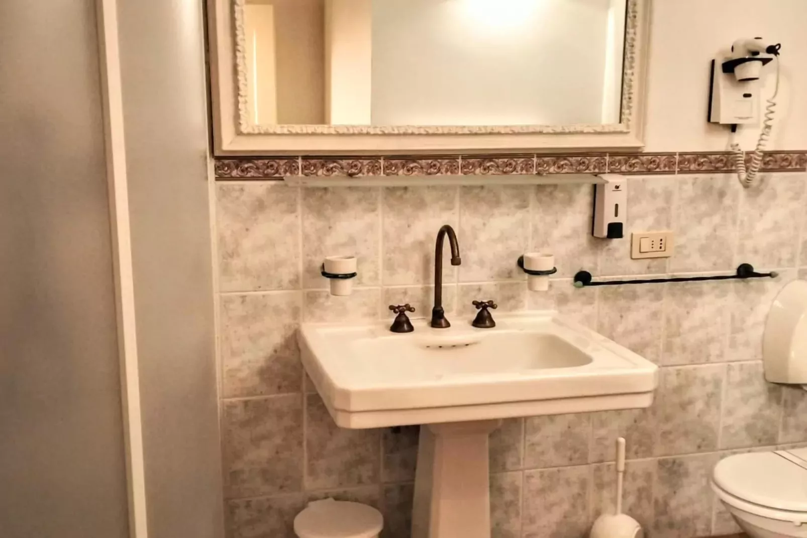 Assisi 6 pax-Badkamer