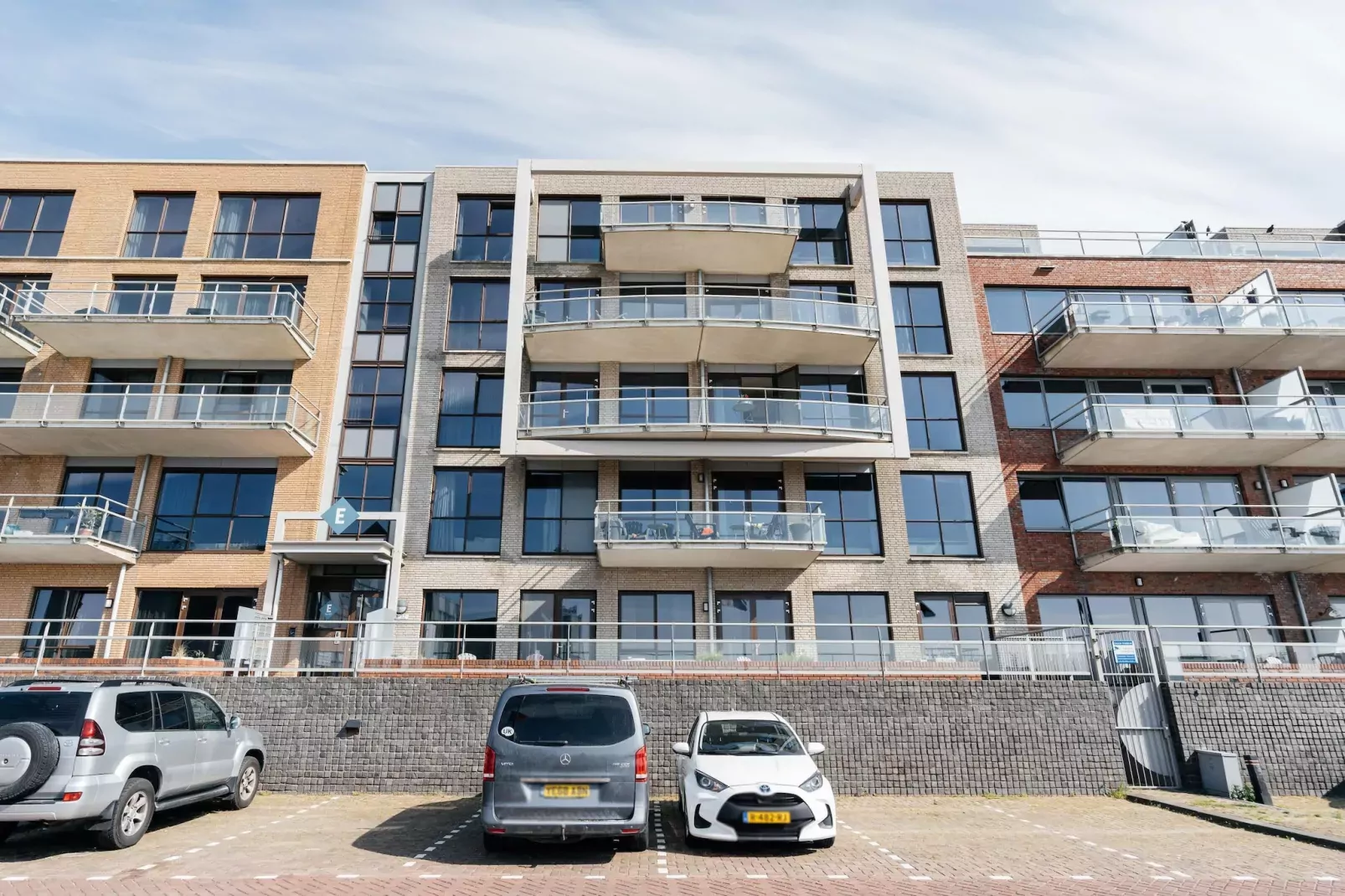 Scheveningen Harbour 18C-Buitenkant zomer