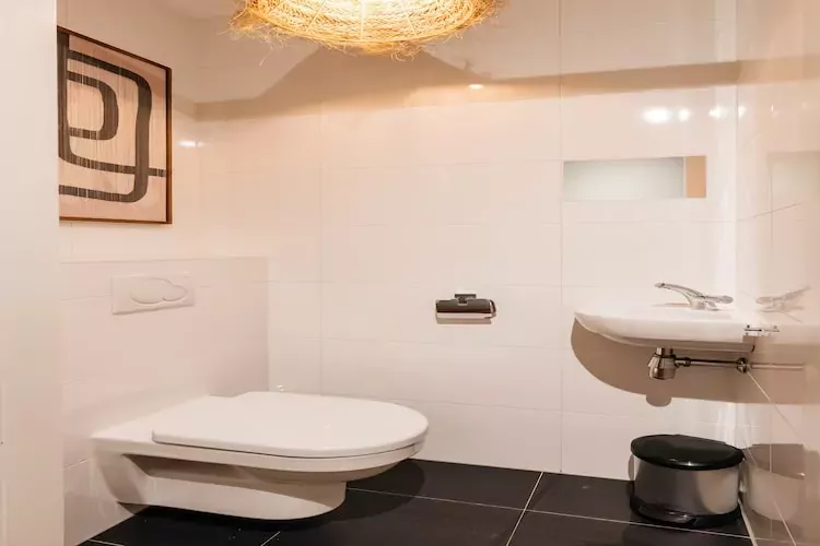 Scheveningen Harbour 40B-Badkamer