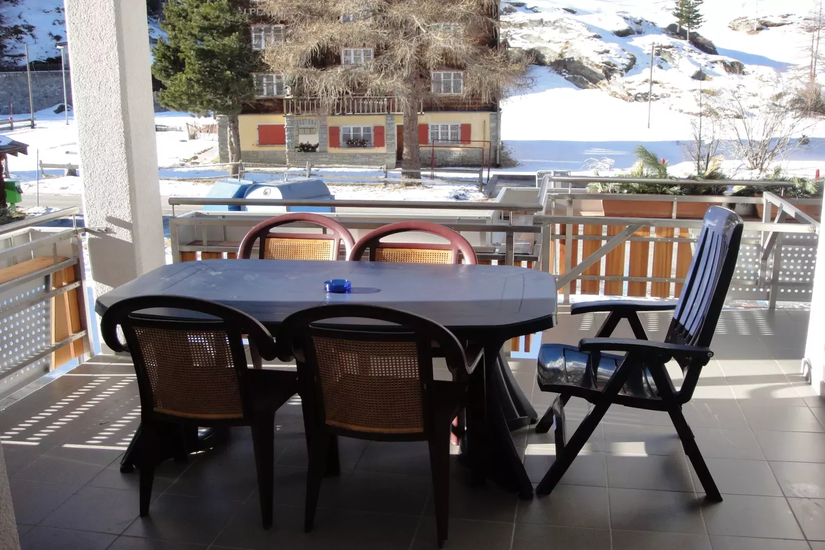 Chalet Sunstar große Wohnung-Terrasbalkon