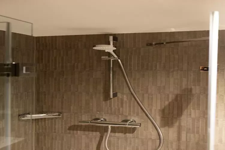 Maurits 1-Badkamer