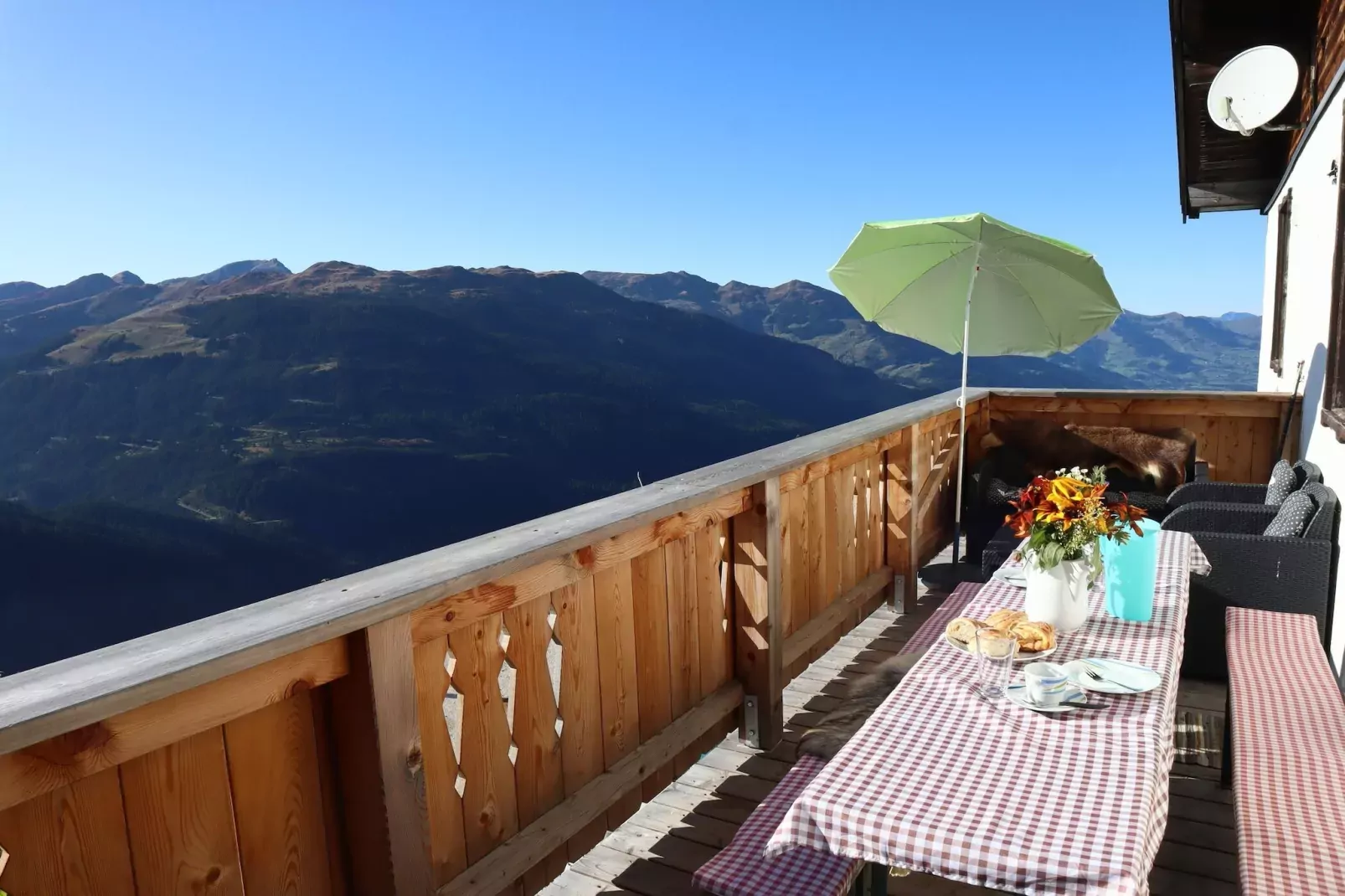 Almhütte Gipfelblick-Terrasbalkon
