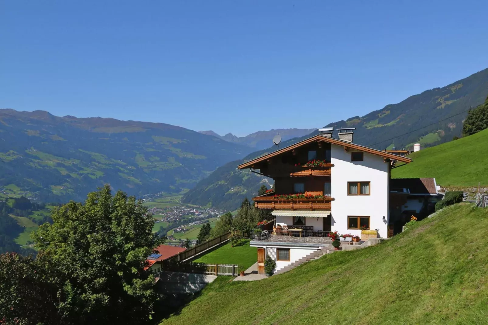 Haus Steinberger-Buitenkant zomer