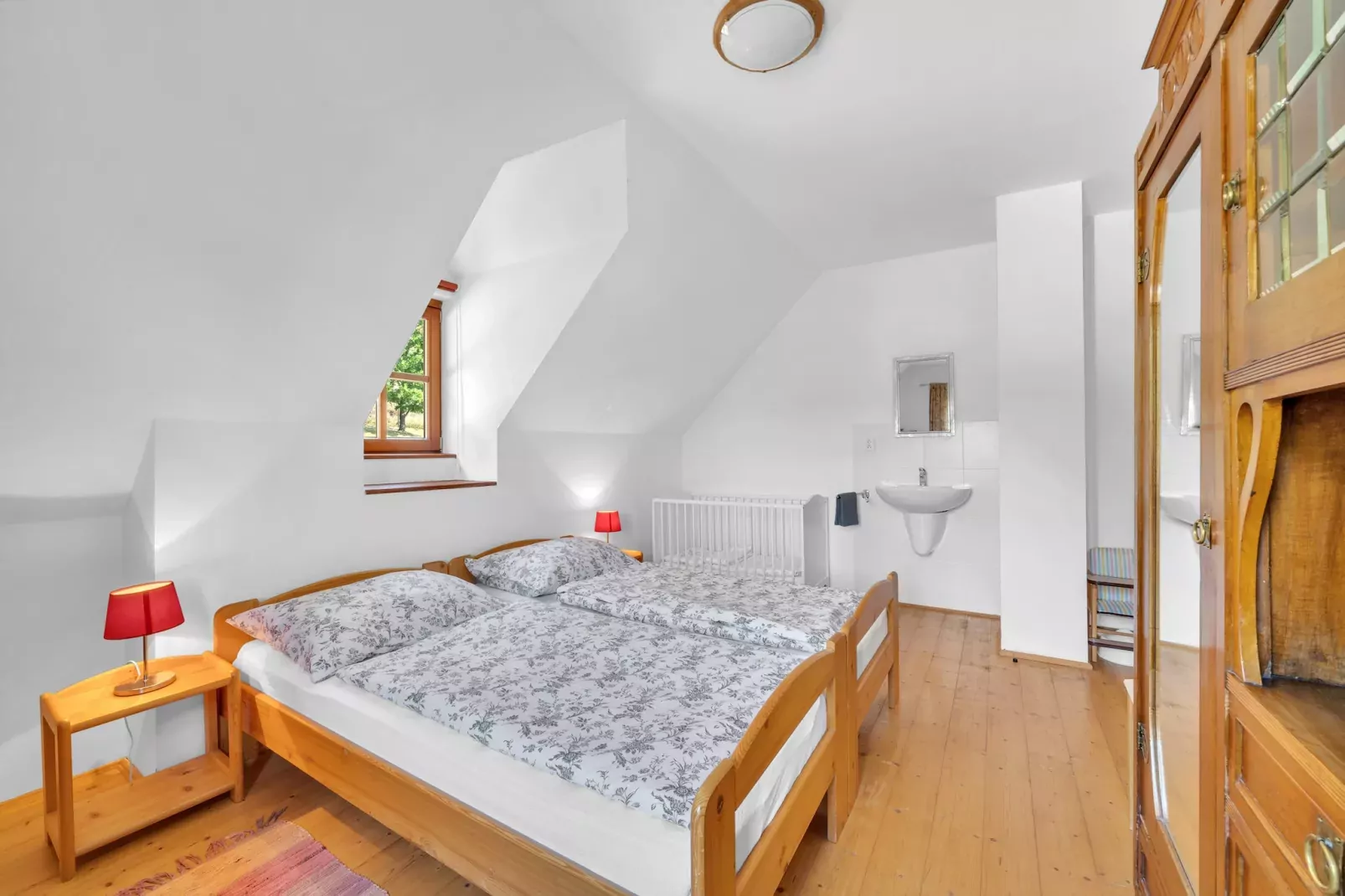 Stupna KSF095-Slaapkamer