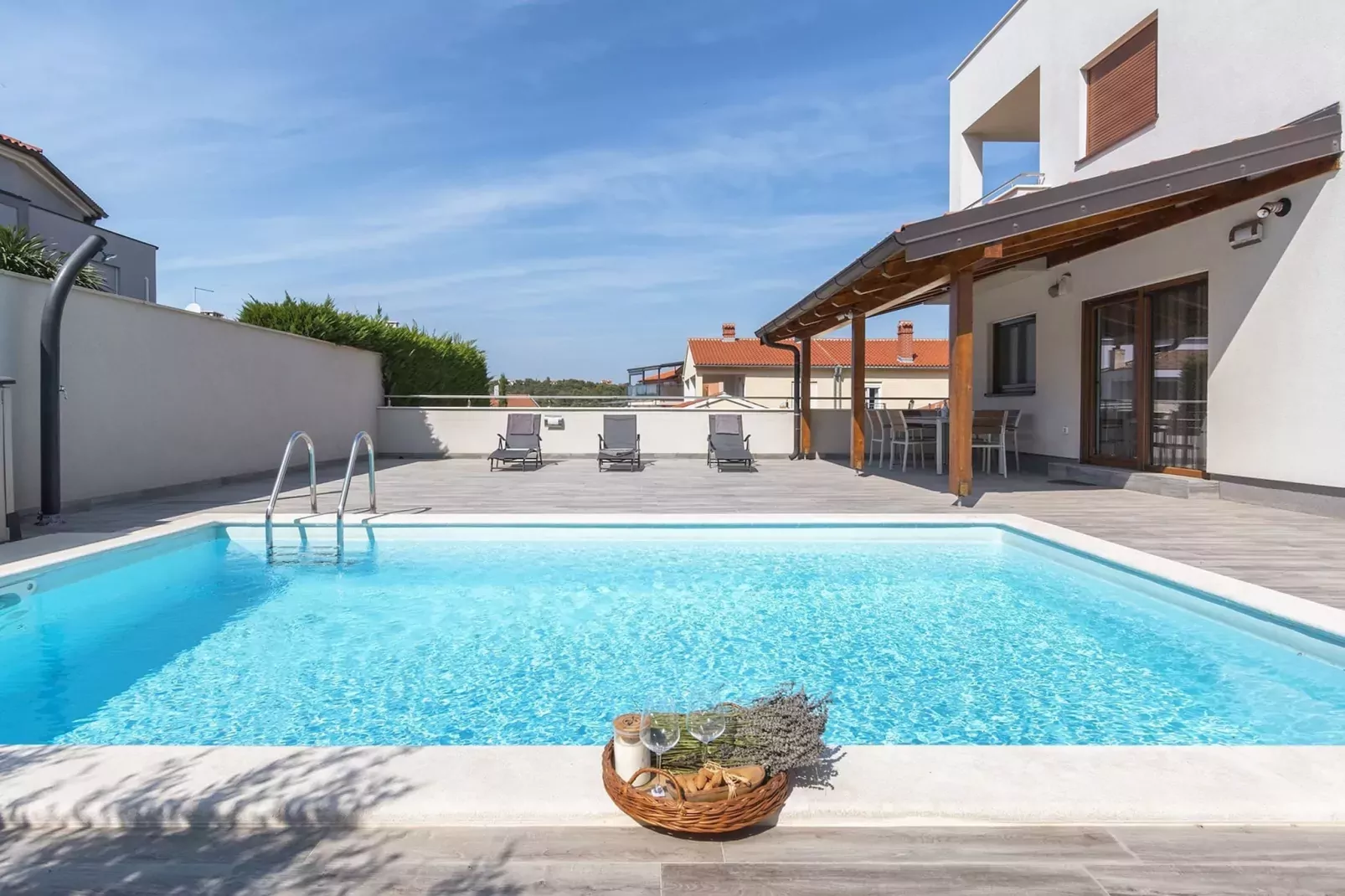 Apartment Volme - Private Pool and Sea View-Zwembad