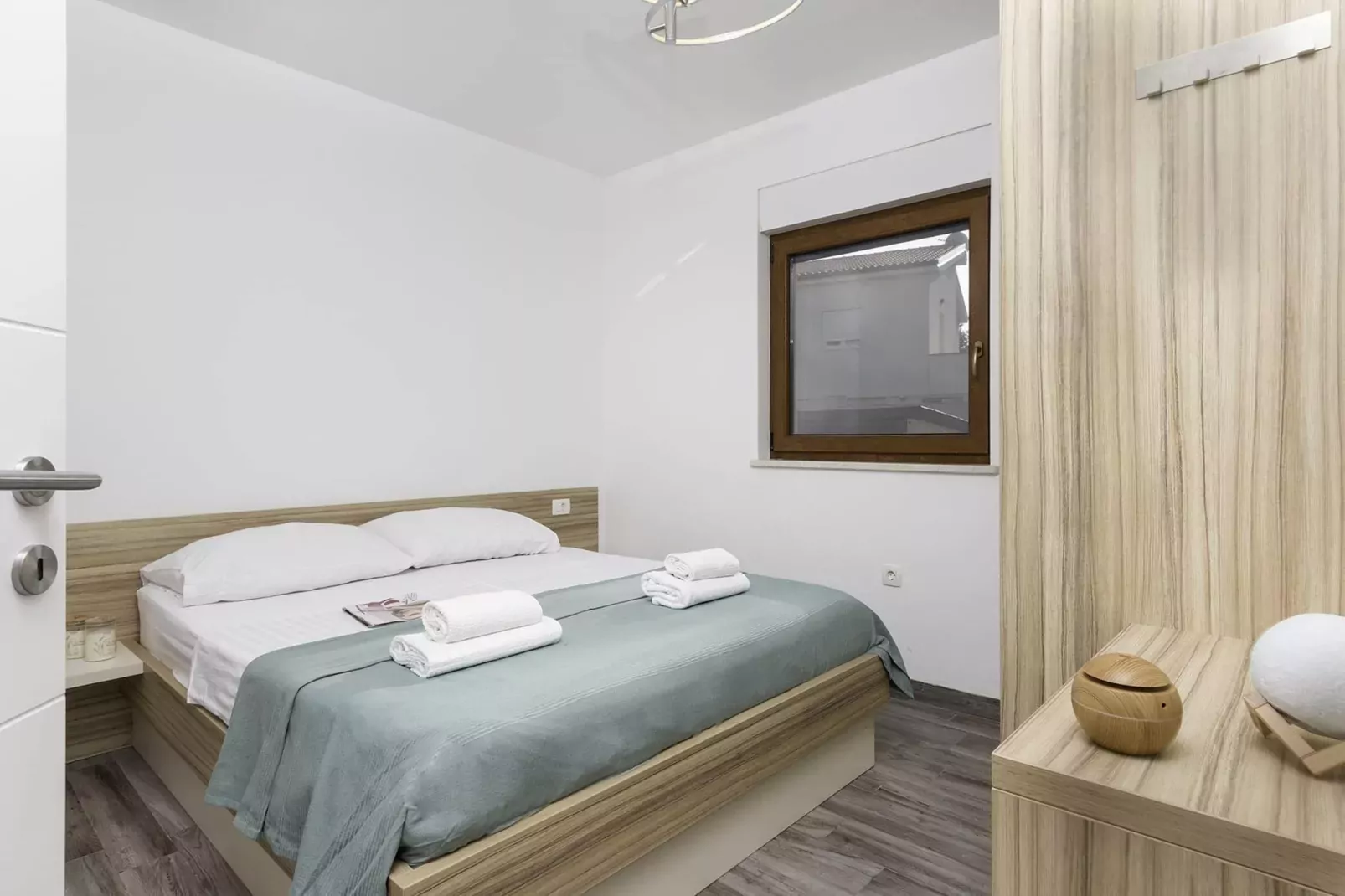 Apartment Volme - Private Pool and Sea View