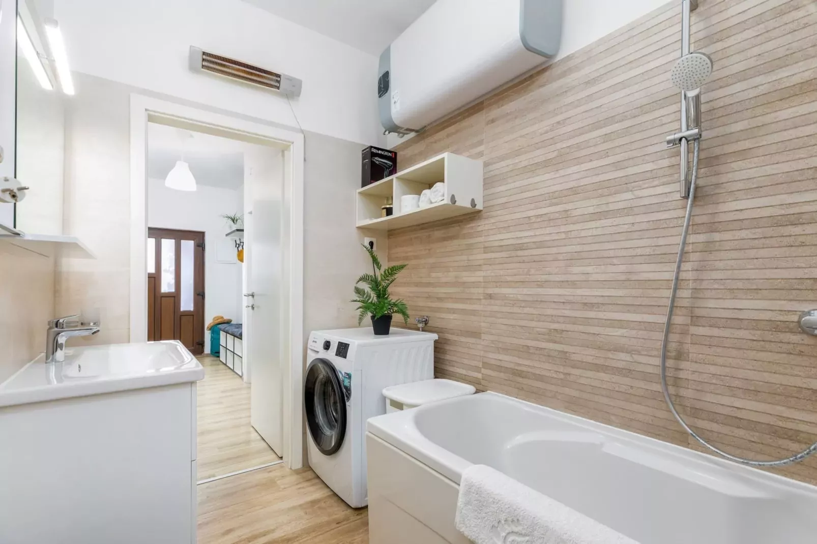 Sabi Relax Zone Apartment - Private Pool & Jacuzzi-Badkamer