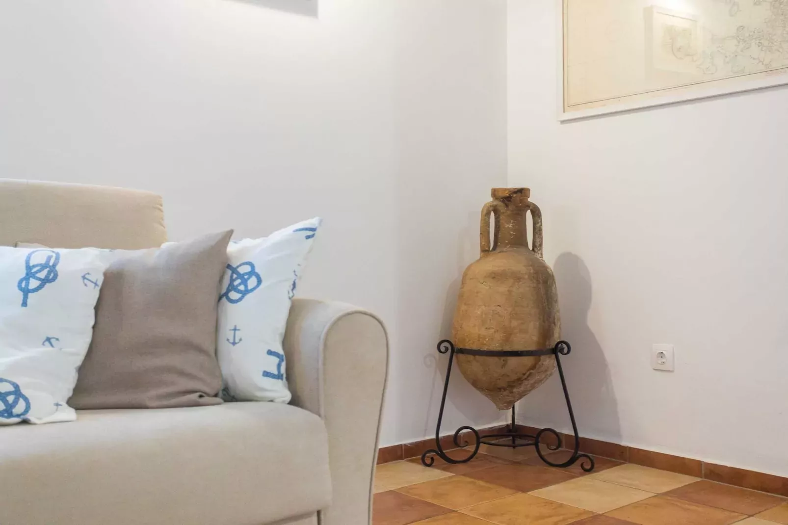 Casa Vala Romana - Big Garden, Jacuzzi, Free Bikes-Woonkamer