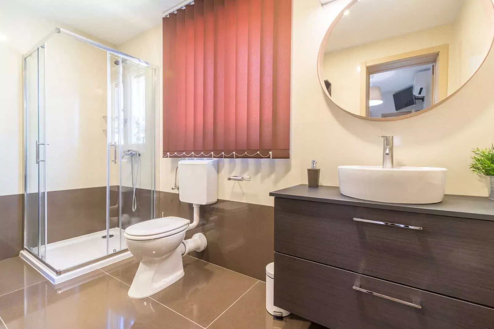 IstraKamen 16+2- Pool, Jacuzzi, Sports-Badkamer